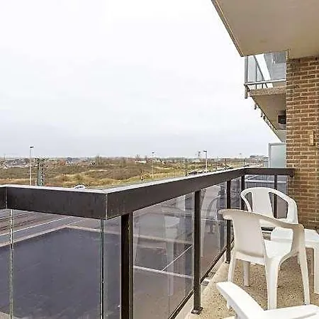 With Sea View And Sunny Terrace Hotel Middelkerke
