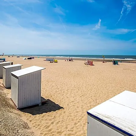 With Sea View And Sunny Terrace 3* Middelkerke