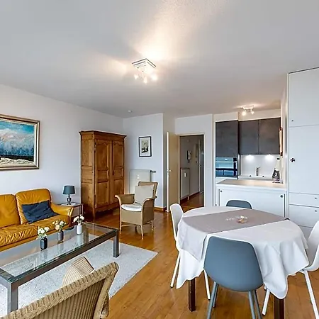 Hotel With Sea View And Sunny Terrace Middelkerke