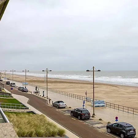 With Sea View And Sunny Terrace Hotel Middelkerke